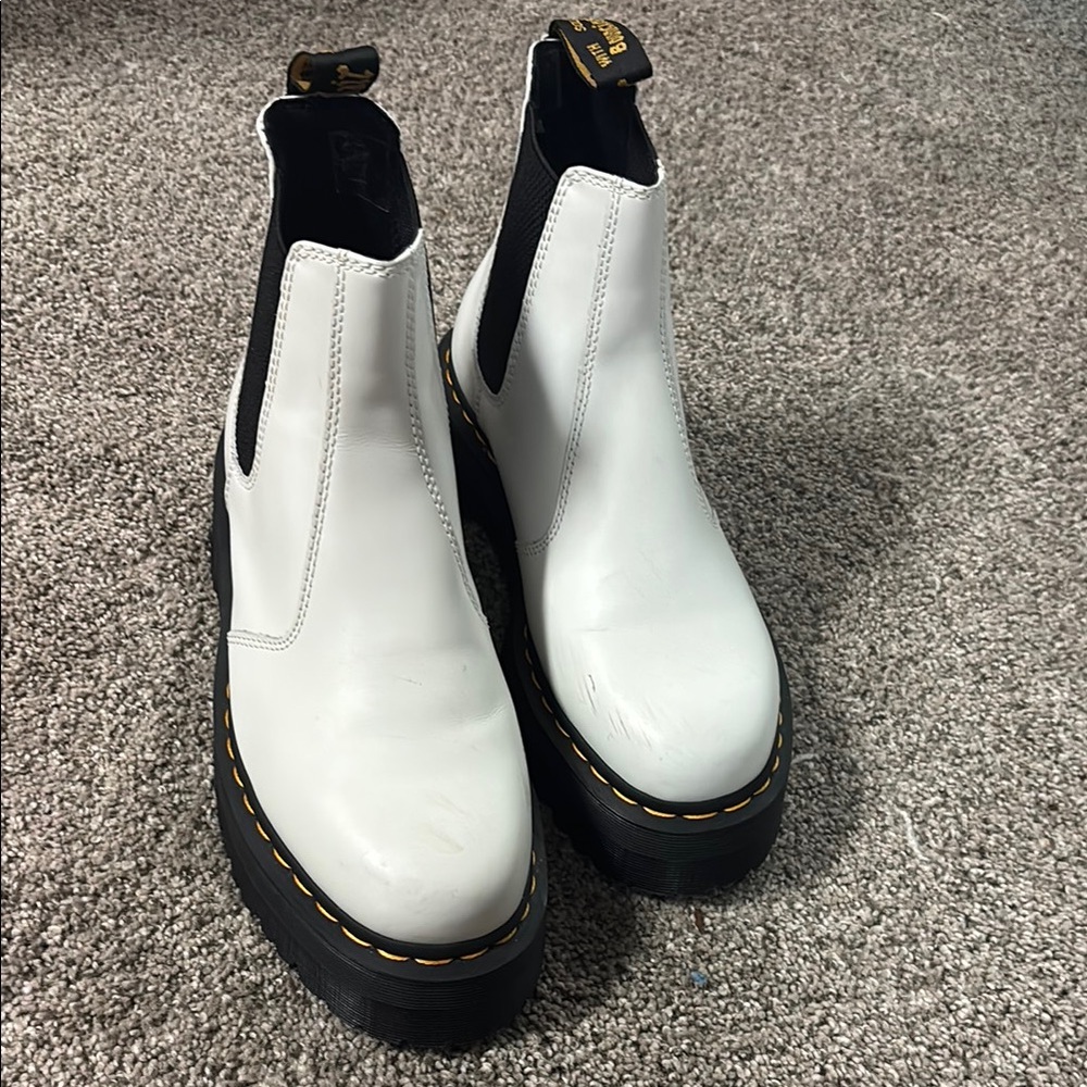 Stylish White Chelsea Boots